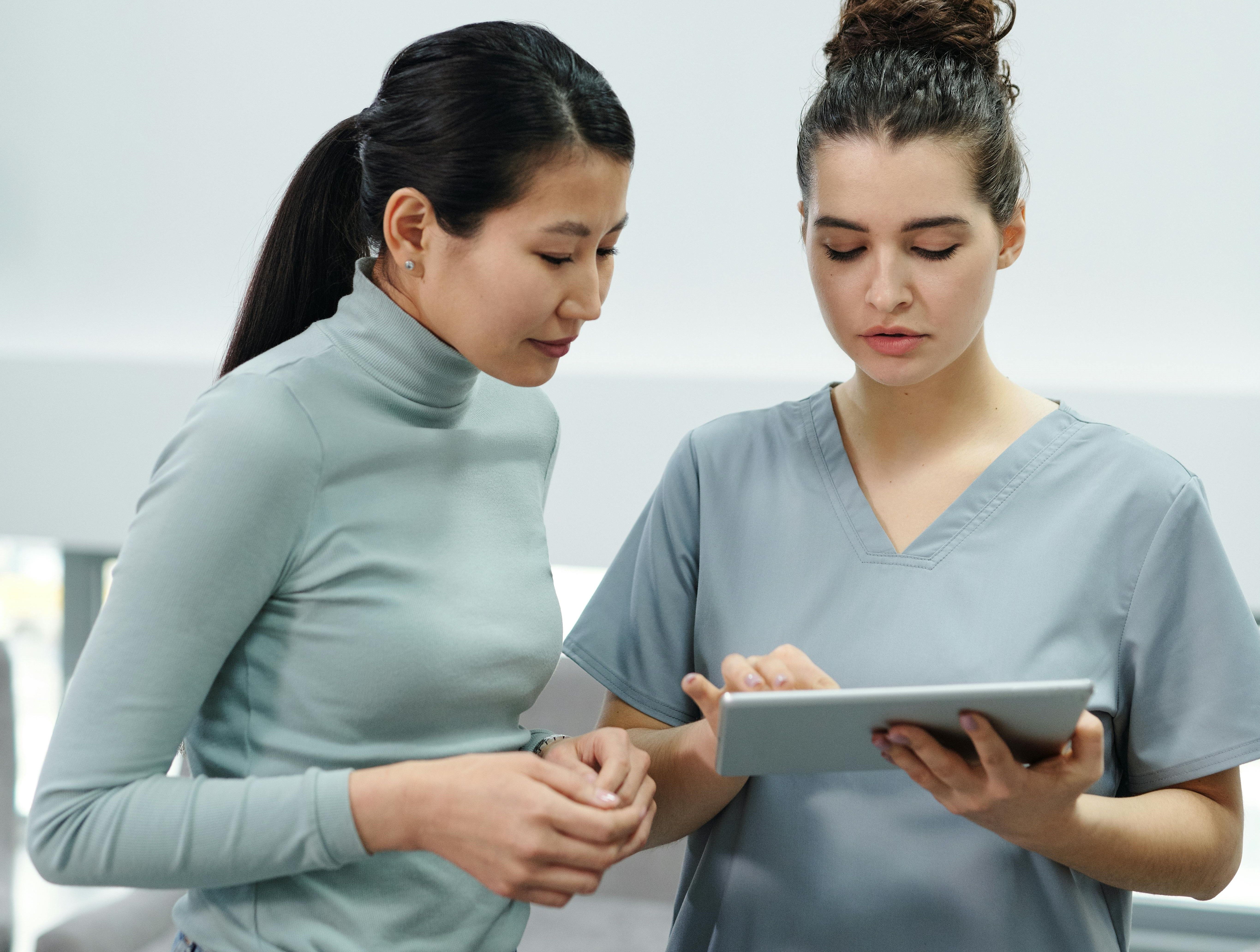 Best 12-Month FNP Programs (Online & Campus) for 2025