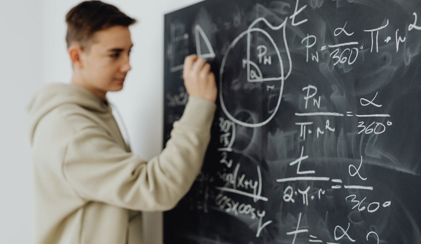 2027 Easiest Mathematics Degree Programs thumbnail