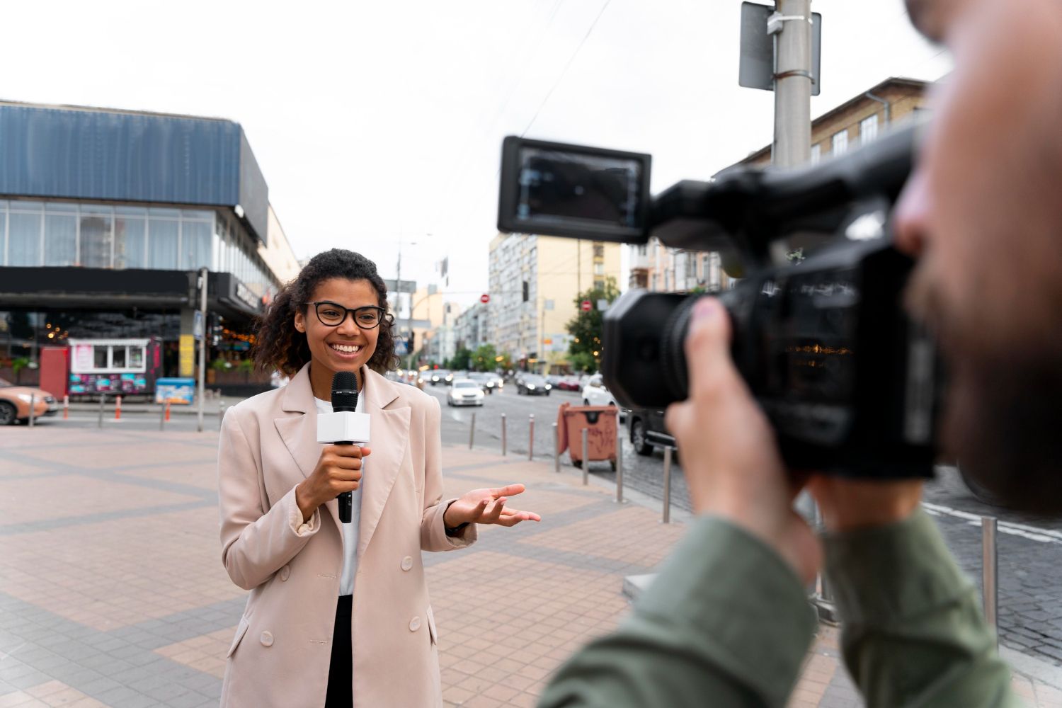 2027 Best Online Journalism Degree Programs thumbnail