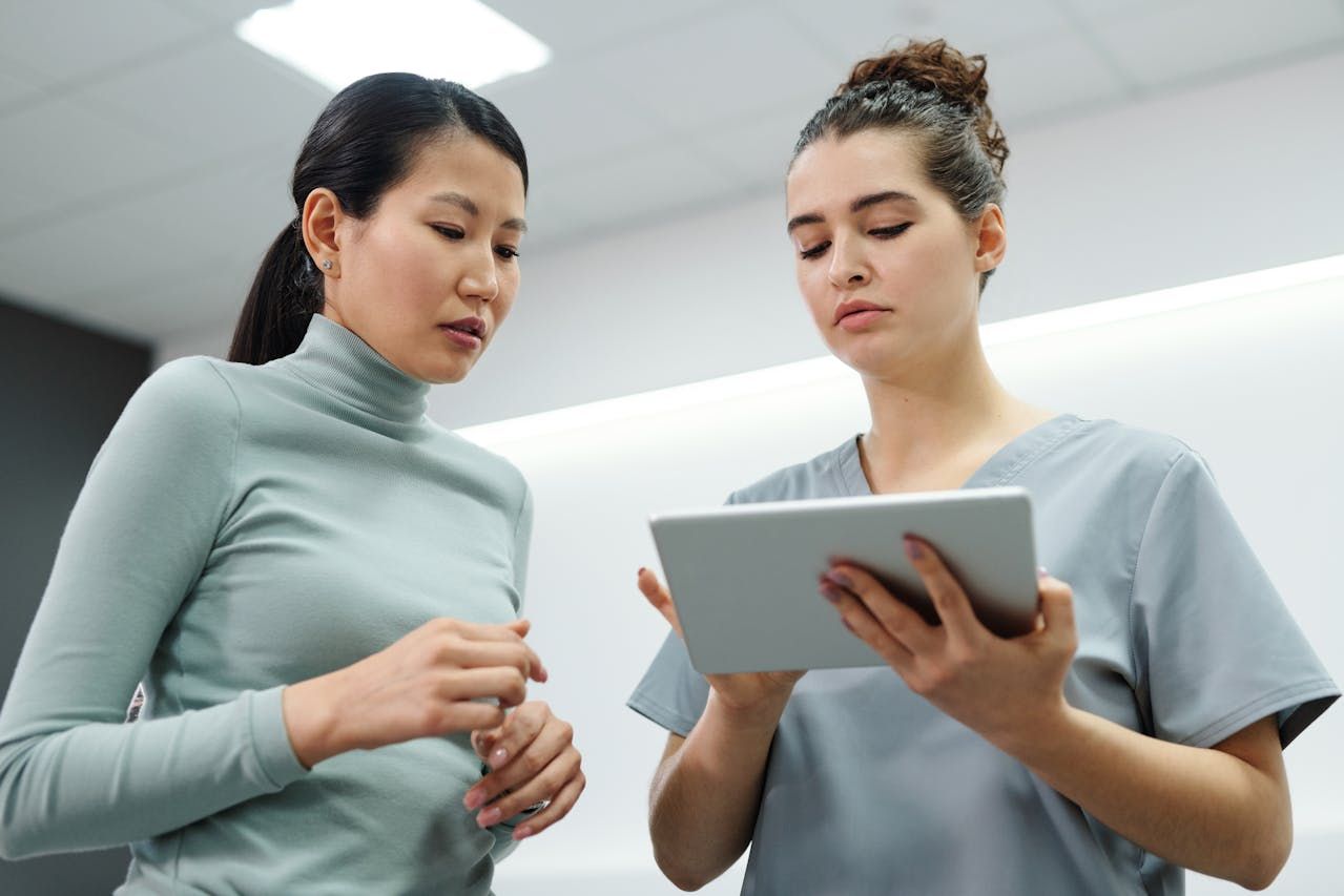 2027 Health Informatics Career: Guide to Jobs & Salary thumbnail