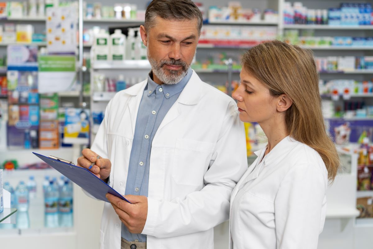 2027 How Long Does It Take to Become a Pharmacist? thumbnail