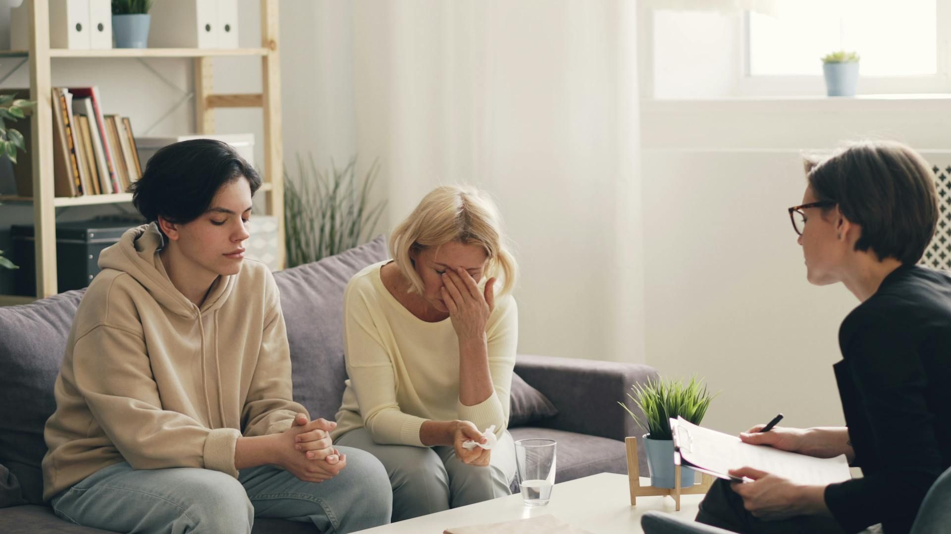2027 How to Become a Family Counselor thumbnail
