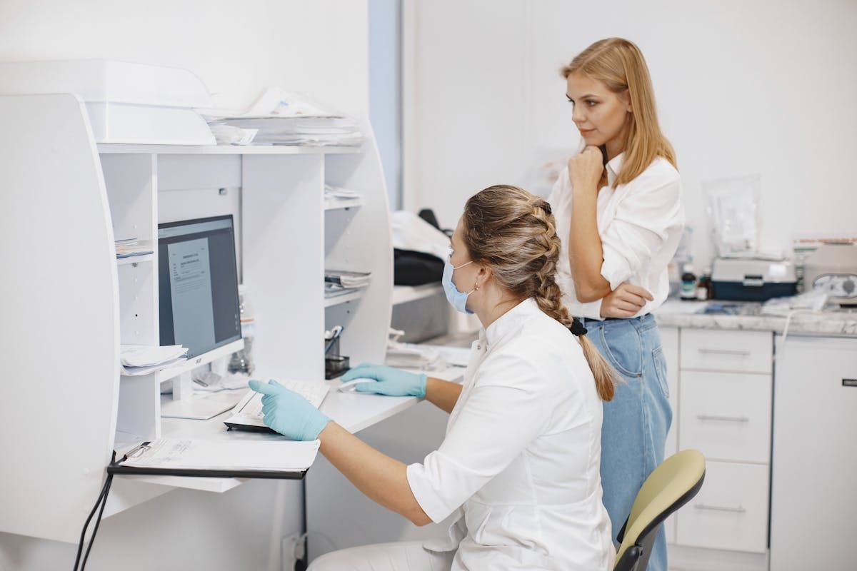 2027 How to Become a Nurse Informaticist: Salary & Career Paths thumbnail