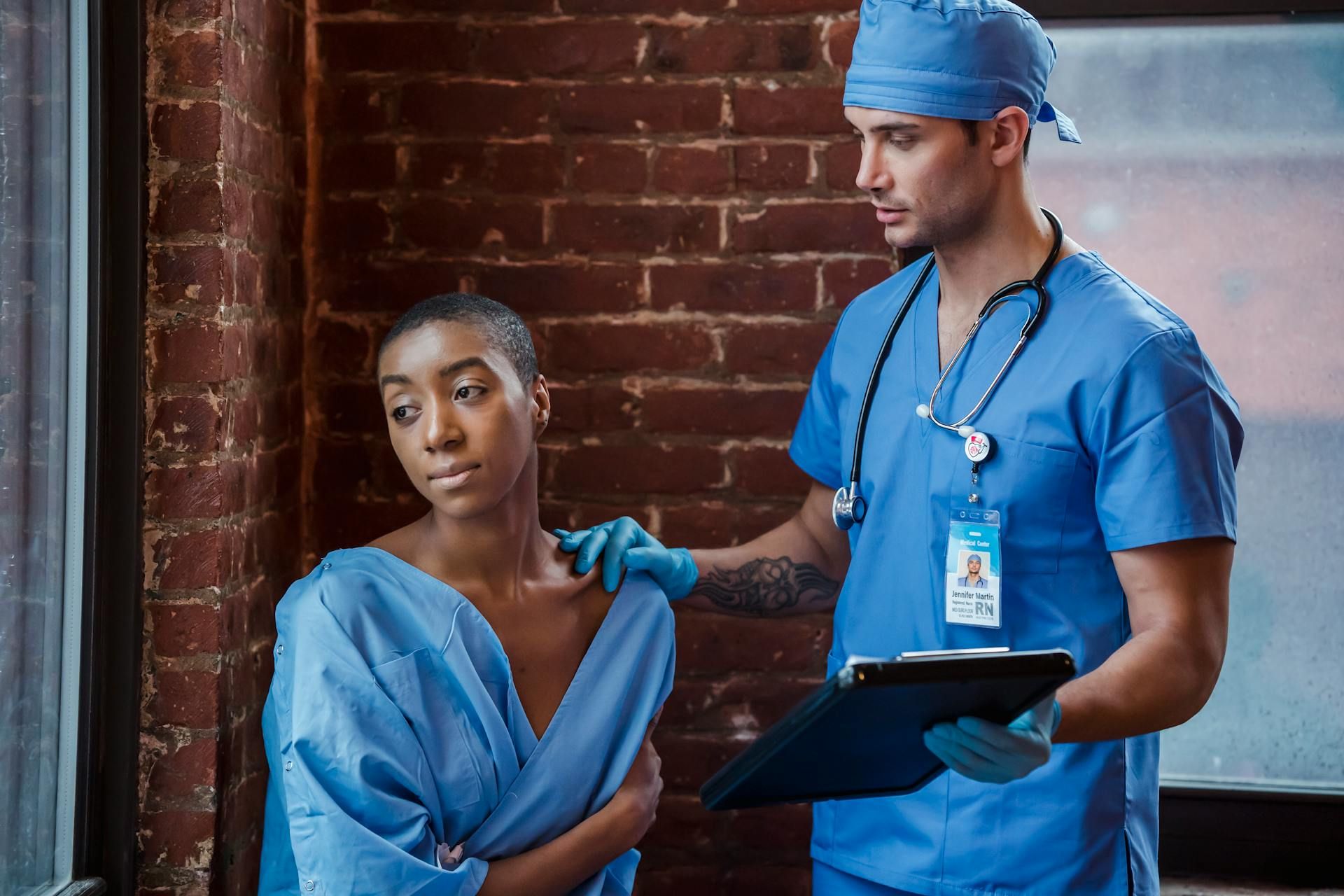 2027 How To Become a Travel Medical Assistant: Salary & Career Paths thumbnail