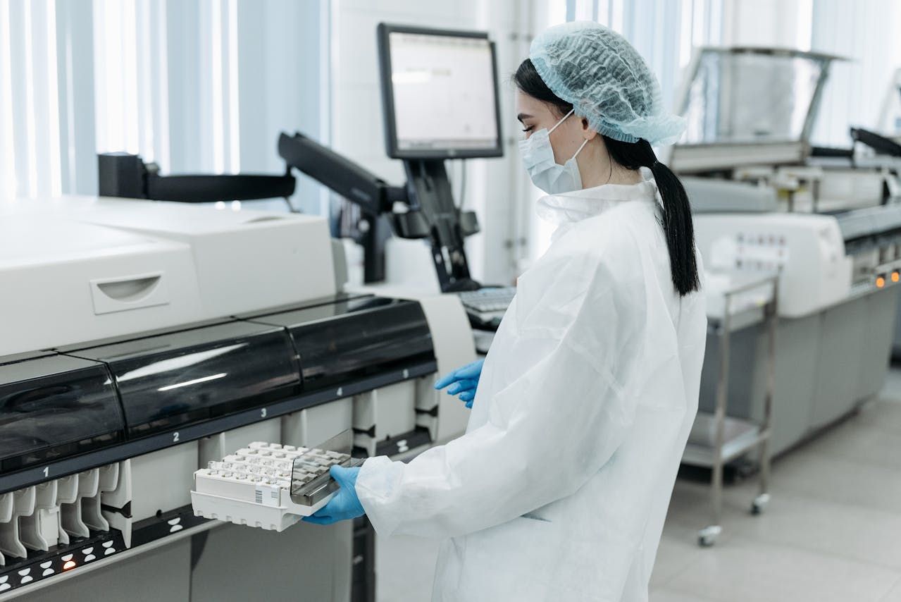 2027 Is Biotechnology a Good Major and Career? thumbnail