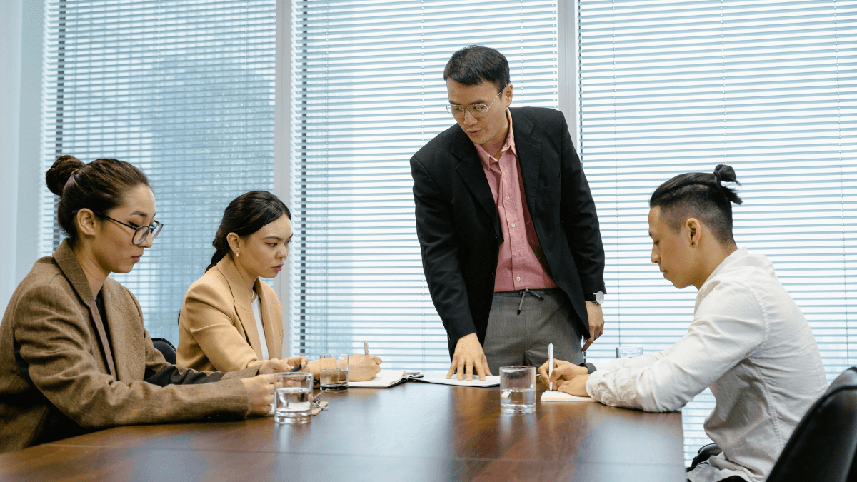 2027 MHA vs. MBA: Explaining the Difference thumbnail