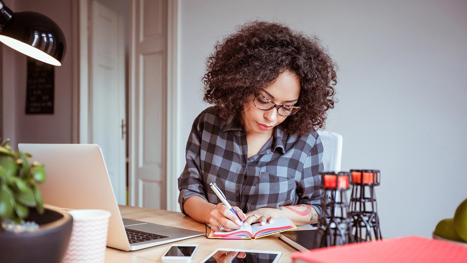 2027 Best Online Master’s in Creative Writing Degree Programs thumbnail