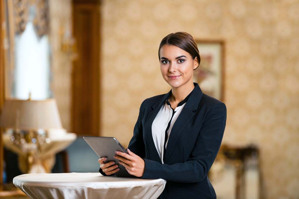 2027 How To Become a Hotel Manager: Salary & Career Paths thumbnail