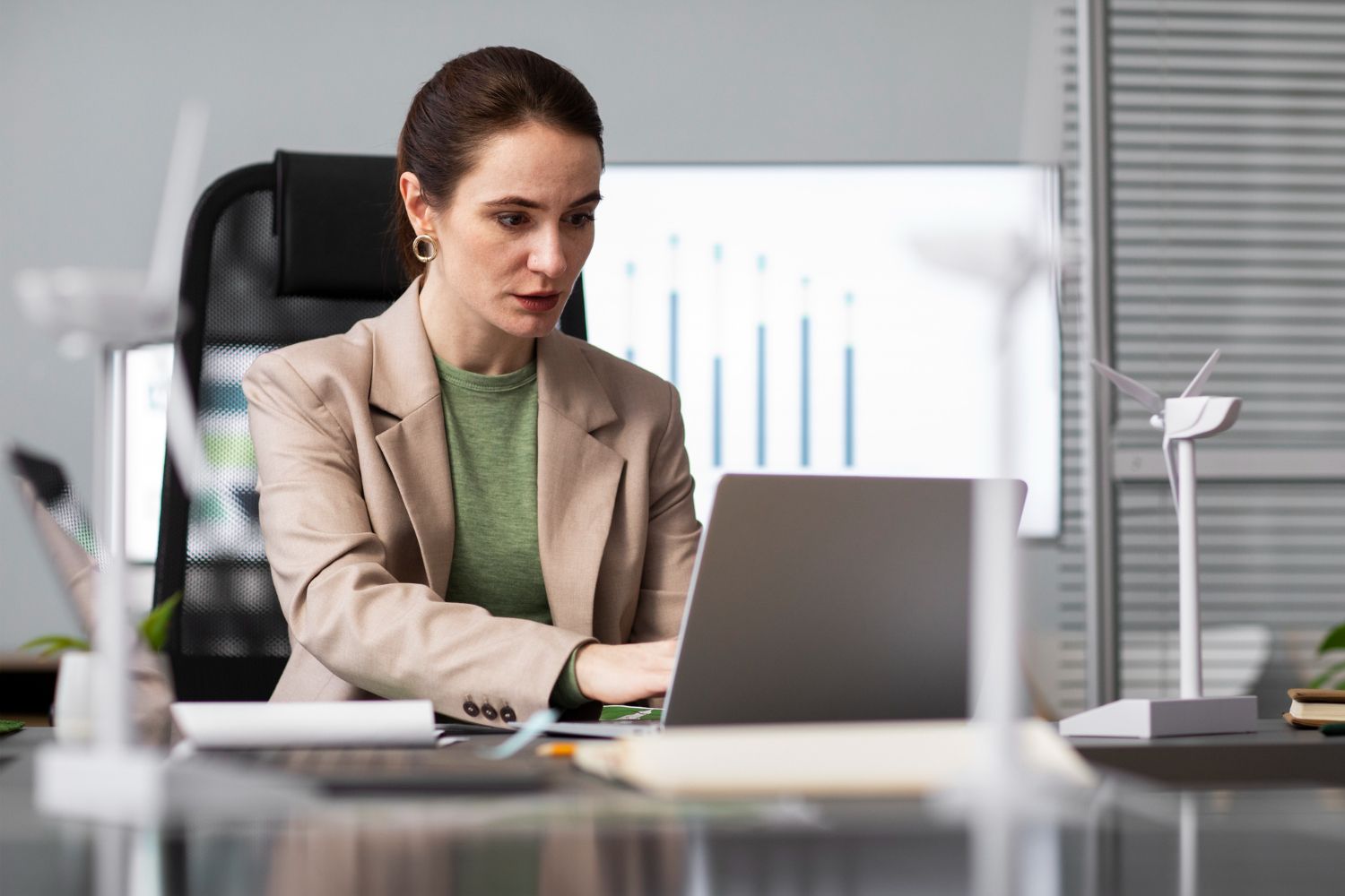 2027 How Much Do Executive Assistants Make thumbnail