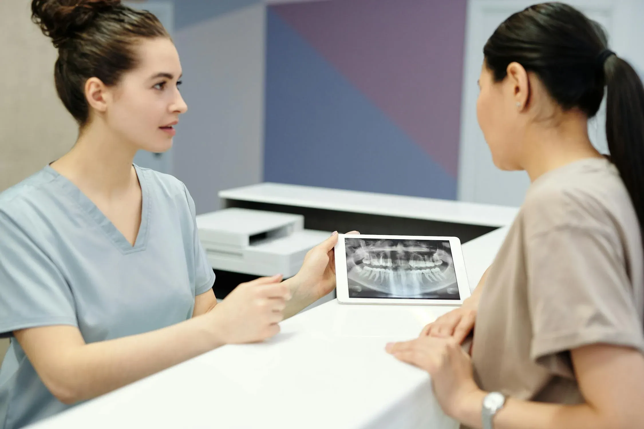 2027 Medical Assistant vs. Medical Administrative Assistant: Explaining the Difference thumbnail