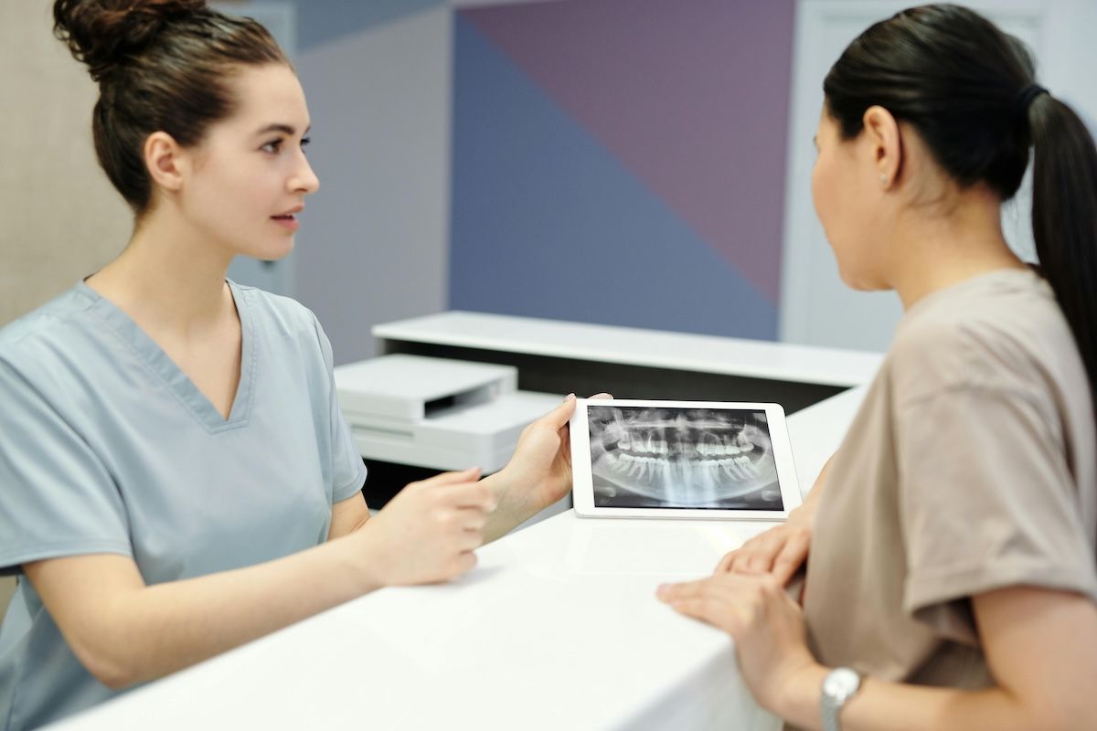 2027 Best Accelerated Online Dental Assistant to Dental Hygienist Bridge Programs thumbnail