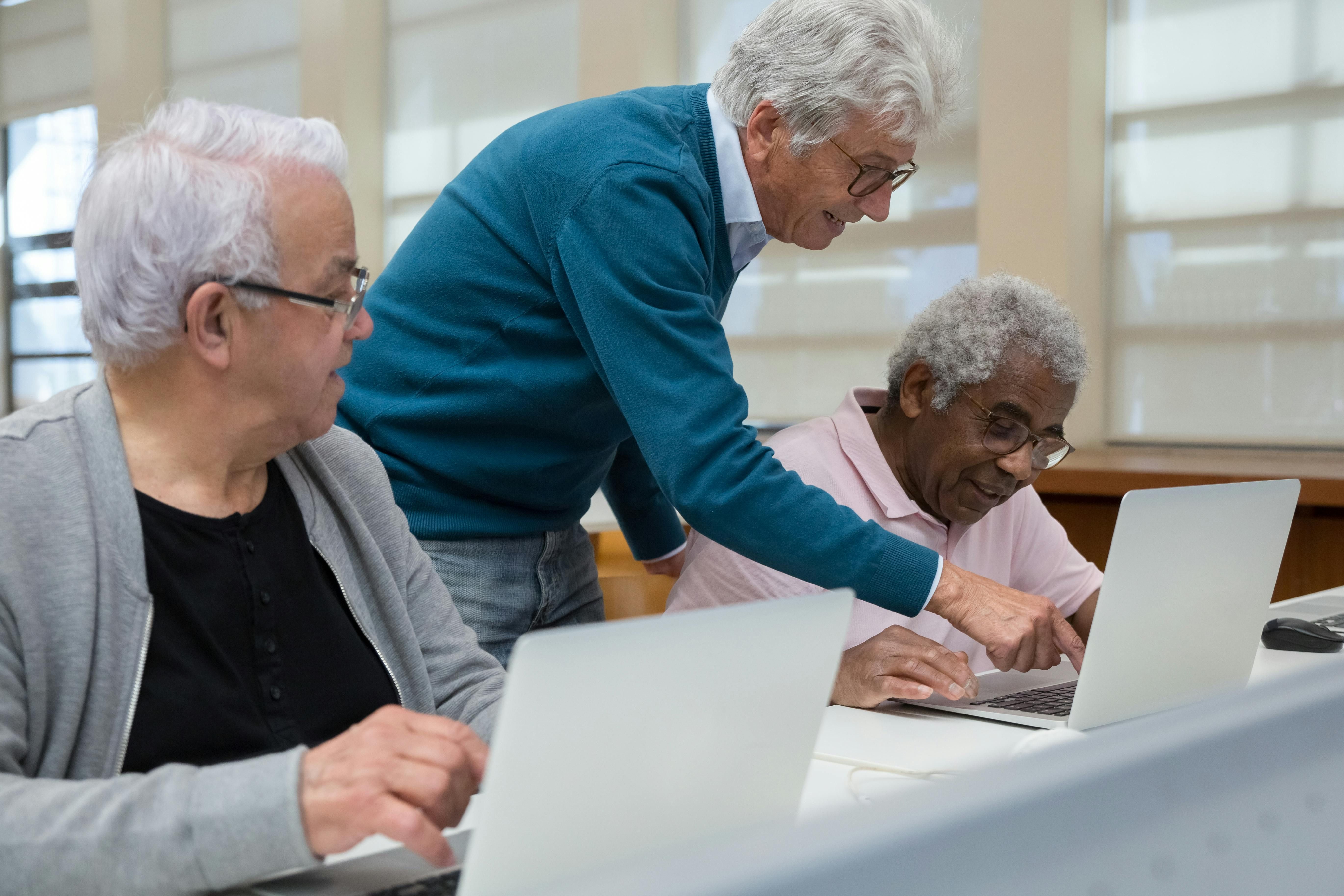 2027 Best Online Degrees for Seniors thumbnail