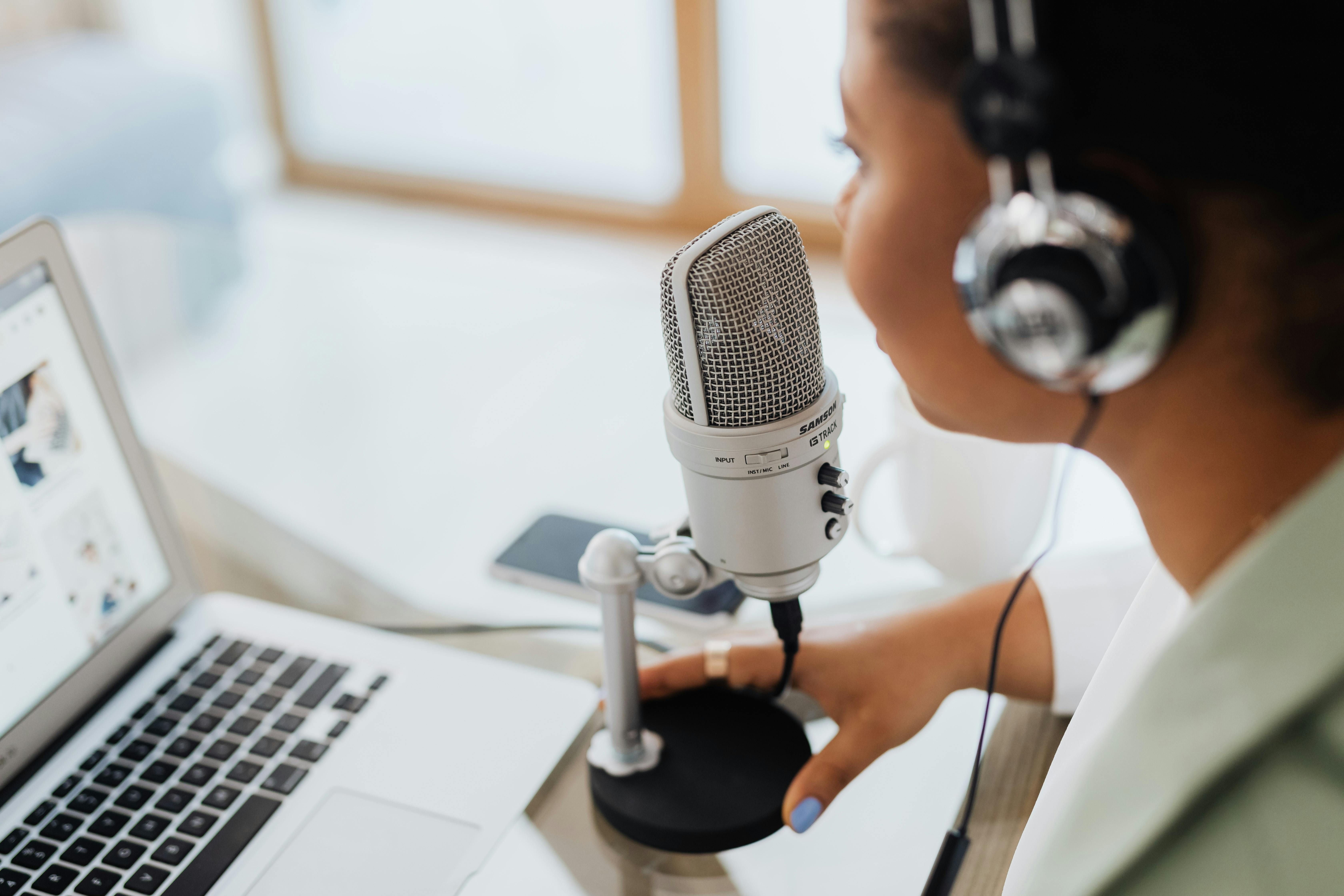 2027 Best Online Media Communication Degree Programs thumbnail