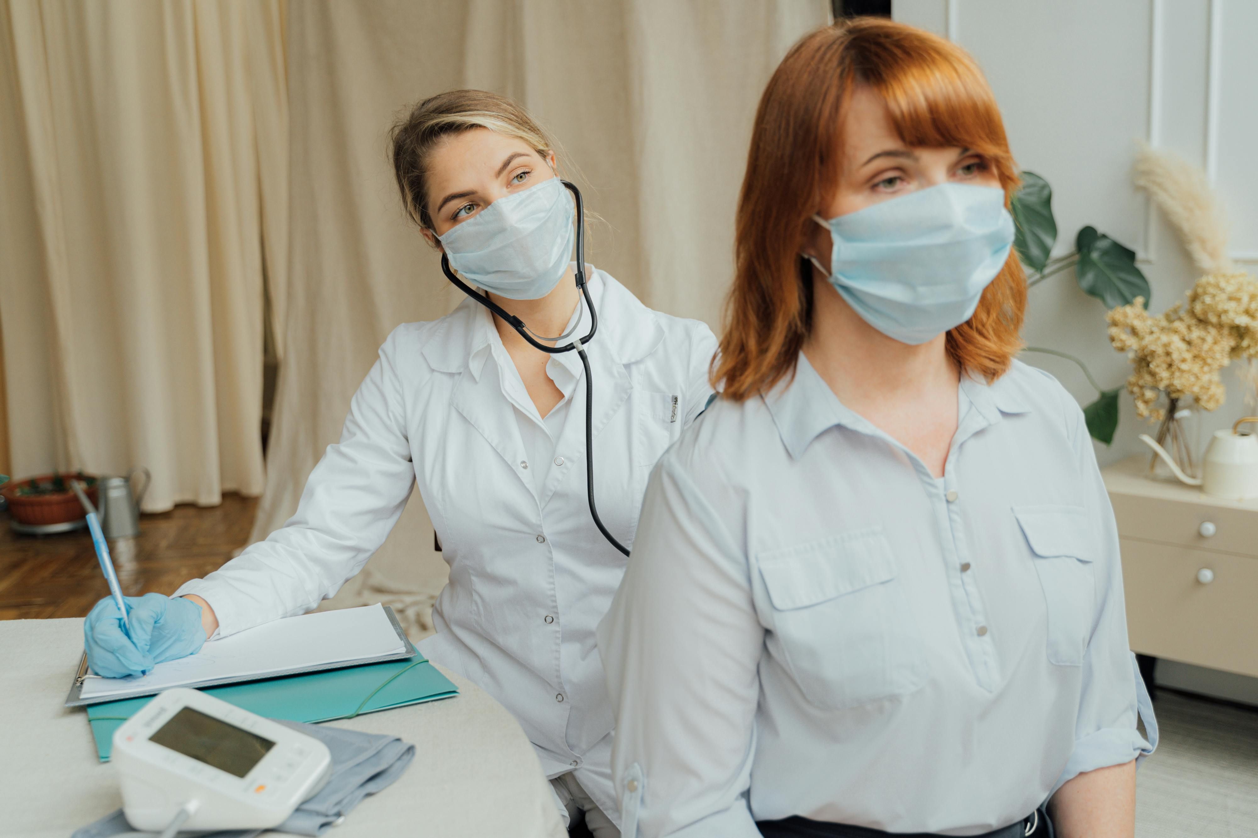 2027 Medical Assistant (MA) vs. Certified Nursing Assistant (CNA): Explaining the Difference thumbnail