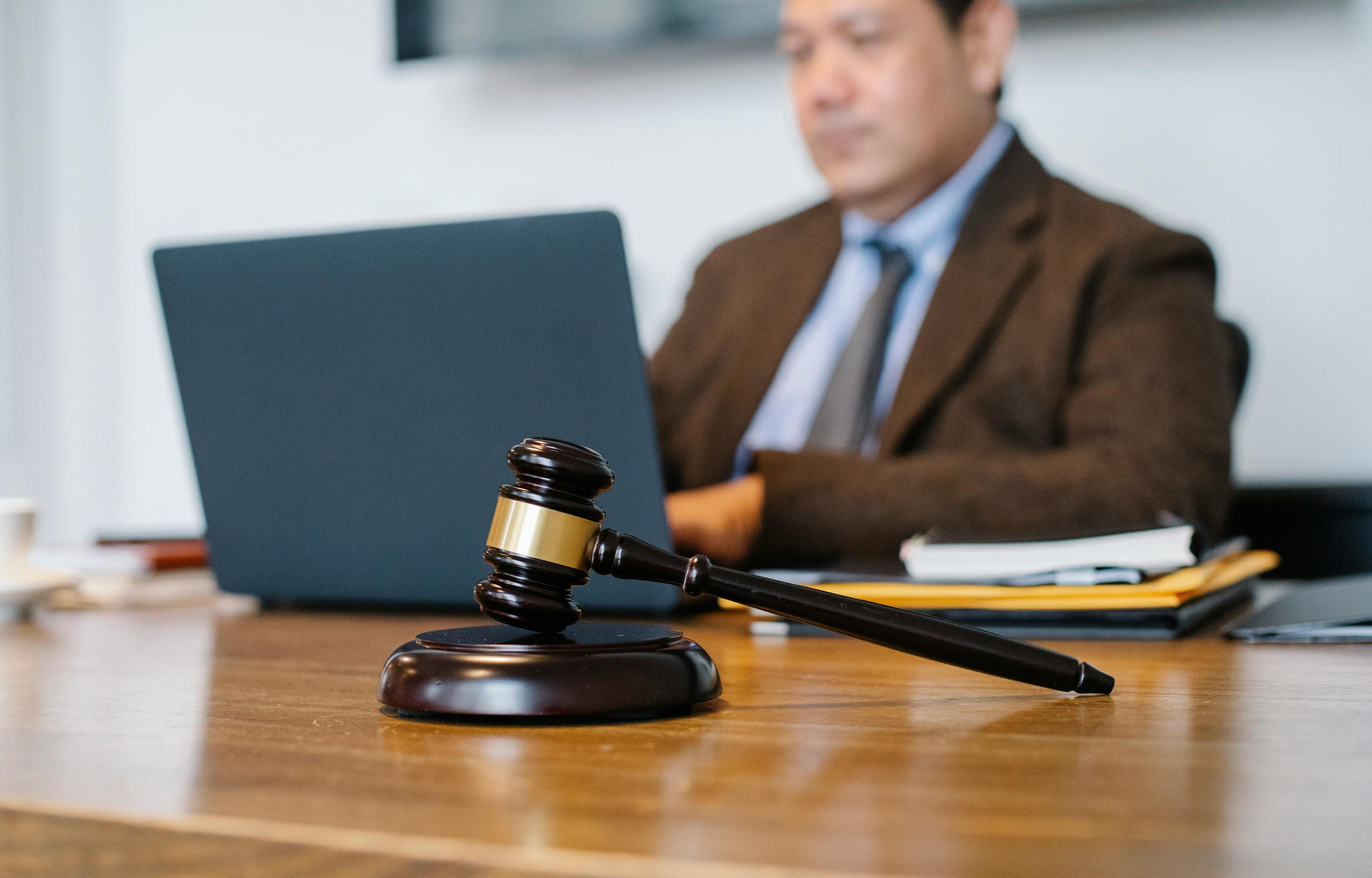 2027 Legal Studies Careers: Guide to Career Paths, Options & Salary thumbnail
